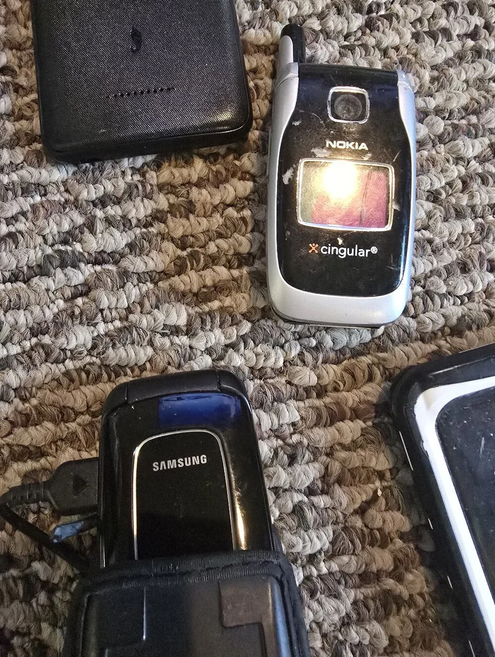 22 Mixed Electronics Cell Phones - Assorted Black, Blue, Gold, White, Pink